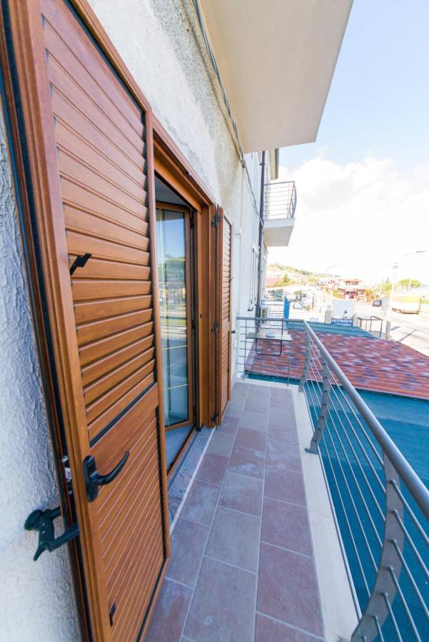Affittacamere Borgata Marina Roseto Capo Spulico Eksteriør billede