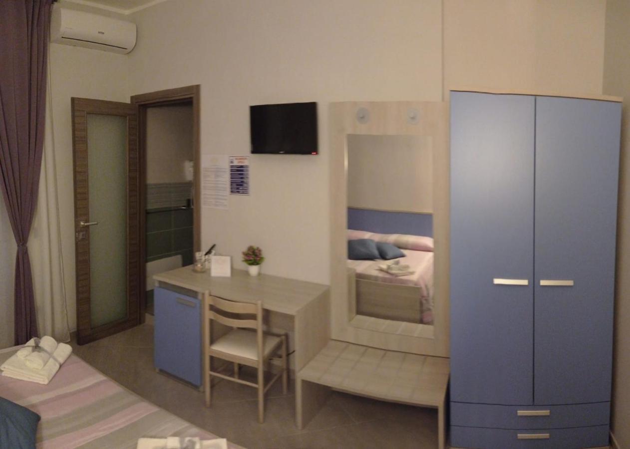 Affittacamere Borgata Marina Roseto Capo Spulico Eksteriør billede